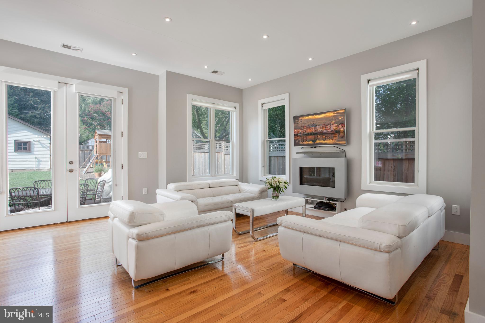 3339 Military Road Northwest Washington, DC 20015 - Photo 10 of 69