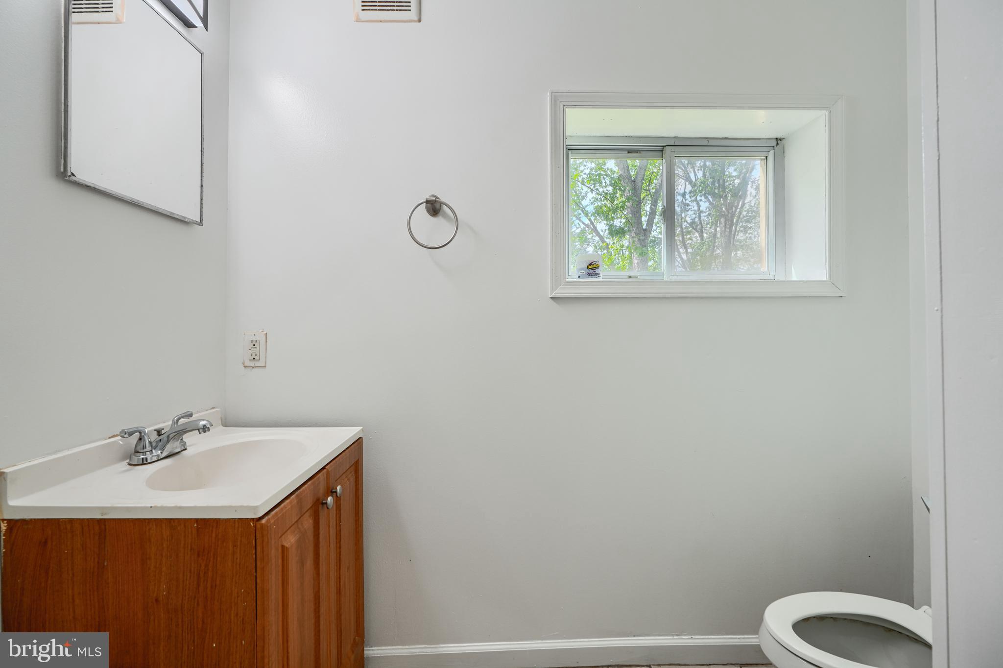 7520 Old Philadelphia Road Rosedale, MD 21237 - Photo 49 of 82 inlaw suite