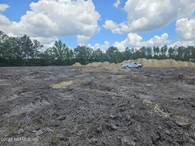 a view of a outdoor space