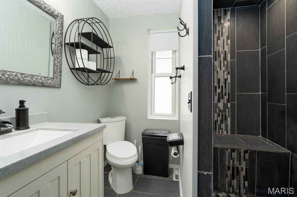 100 West 3rd Street Hartford, IL 62048 - Photo 25 of 38