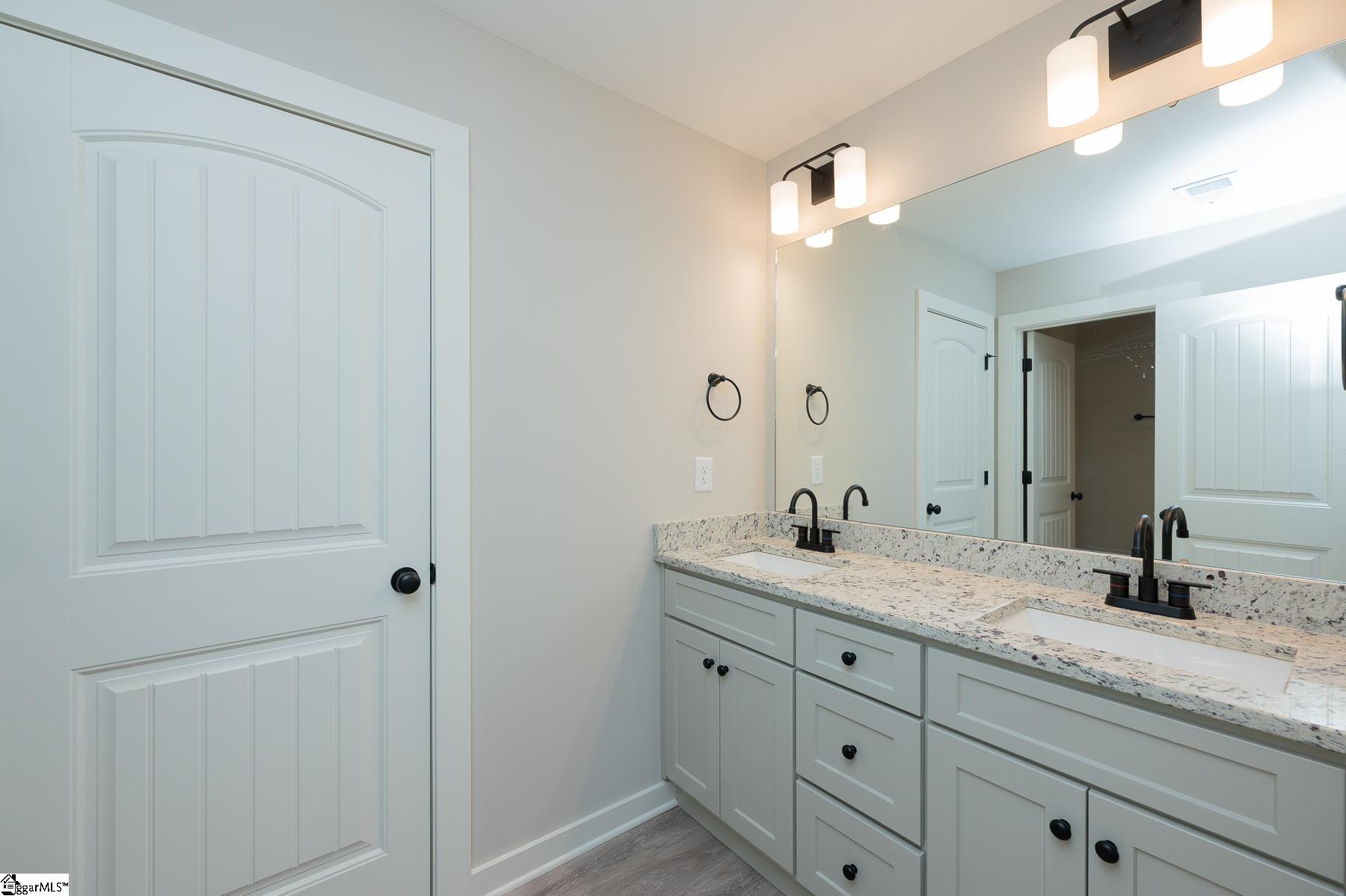 10002 Hwy 252 Ware Shoals Ware Shoals, SC 29692 - Photo 20 of 27