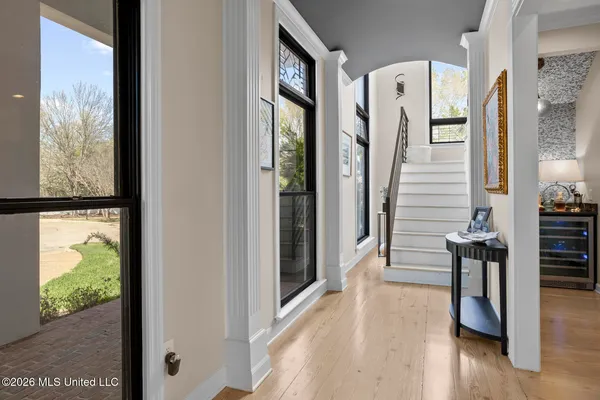 $630,000 | 9 Glen Eagles Drive, Jackson, MS 39211