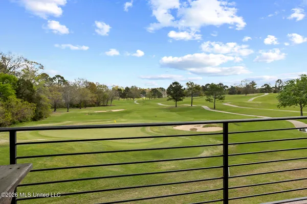 $630,000 | 9 Glen Eagles Drive, Jackson, MS 39211
