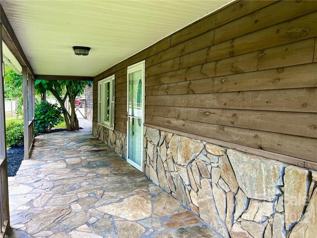 289 Old Morganton Road Marion, NC 28752 - Photo 12 of 46 Gallery Image 12