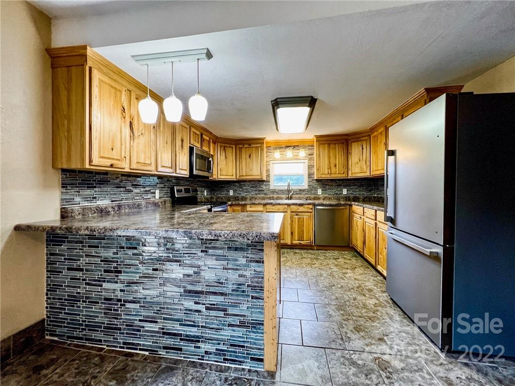 289 Old Morganton Road Marion, NC 28752 - Photo 16 of 46 Gallery Image 16
