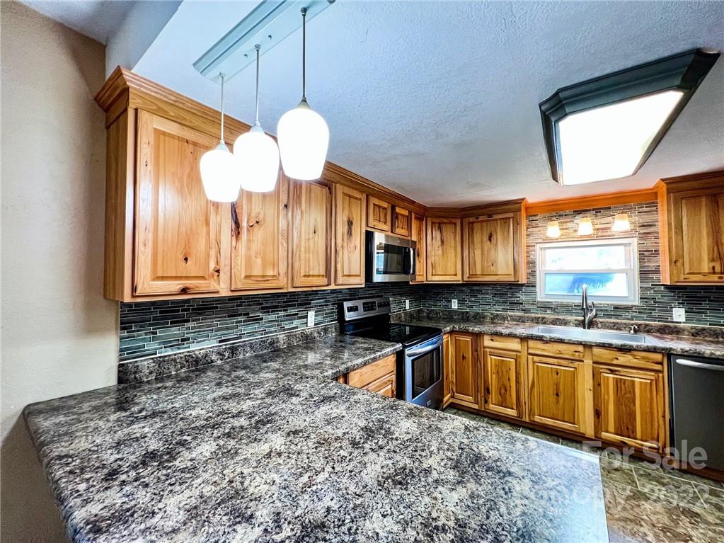 289 Old Morganton Road Marion, NC 28752 - Photo 17 of 46 Gallery Image 17