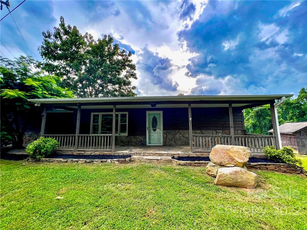 289 Old Morganton Road Marion, NC 28752 - Photo 6 of 46 Gallery Image 6