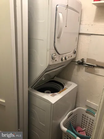 $3,500 | 2031 Locust Street, Unit 401, Philadelphia, PA 19103