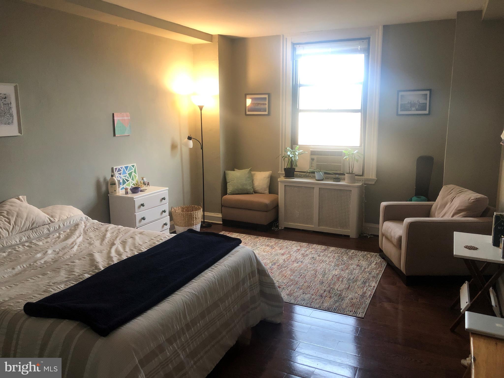 2031 Locust Street, Unit 401 Philadelphia, PA 19103 - Photo 5 of 18