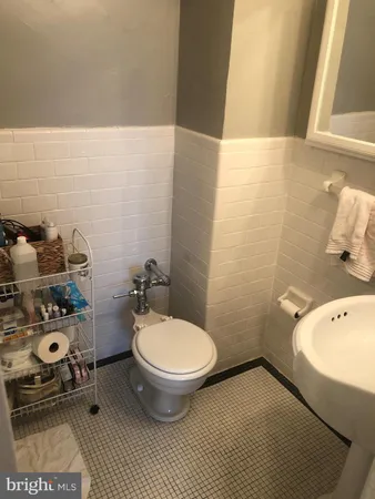 $3,500 | 2031 Locust Street, Unit 401, Philadelphia, PA 19103