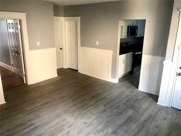 $2,000 | 392 Carrington Avenue, Unit 2, Woonsocket, RI 02895