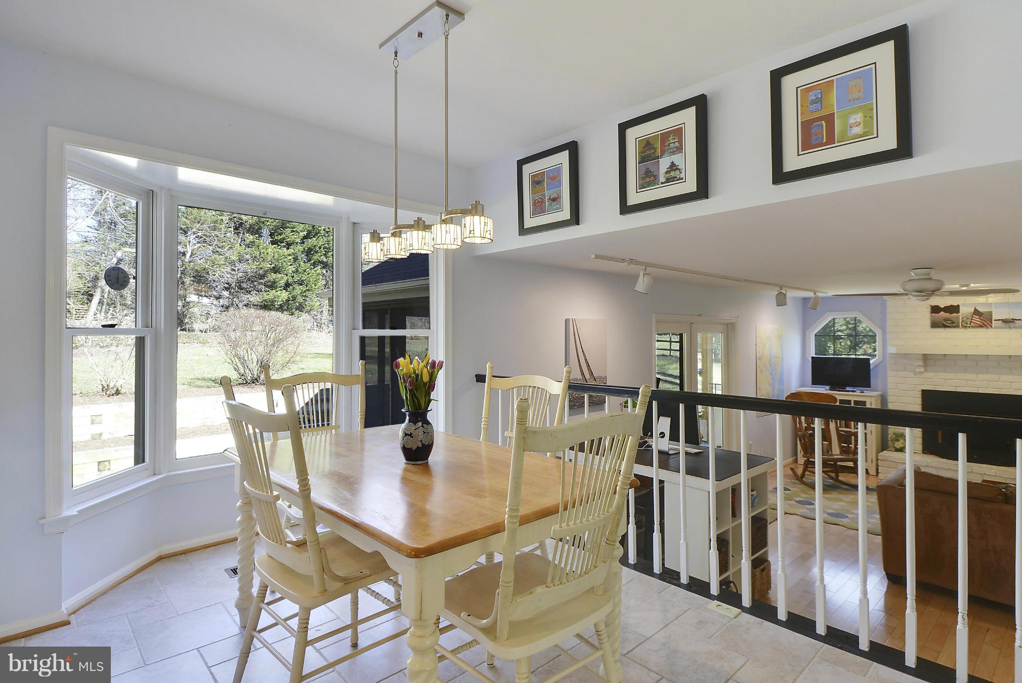 6 Old Sturbridge Road Arnold, MD 21012 - Photo 7 of 27 Eating Area w/Bay Window overlooks Fam.Room