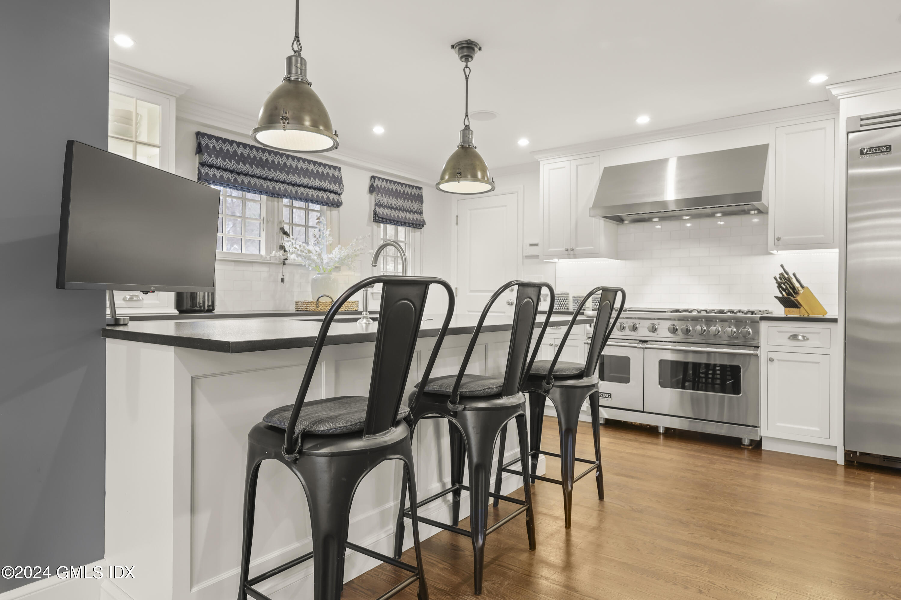 7 Orchard Drive Greenwich, CT 06830 - Photo 20 of 44 Kitchen