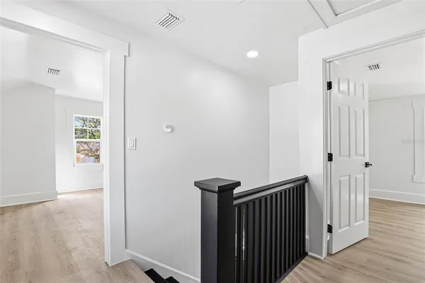$617,700 | 301 81st Avenue Northeast, St. Petersburg, FL 33702