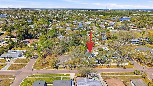 $617,700 | 301 81st Avenue Northeast, St. Petersburg, FL 33702