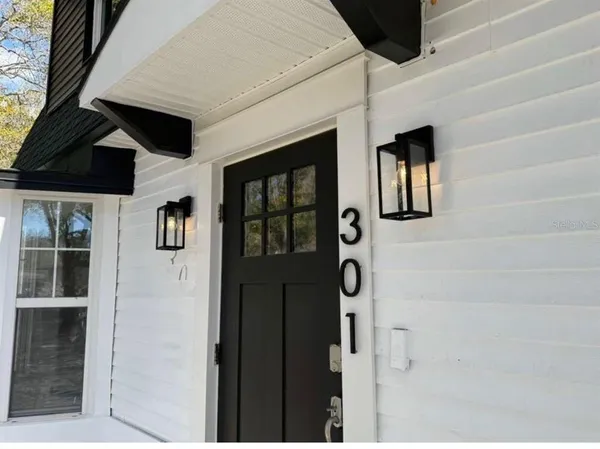 $617,700 | 301 81st Avenue Northeast, St. Petersburg, FL 33702