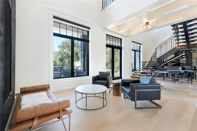 $20,000 | 319 West Frances Avenue, Tampa, FL 33602