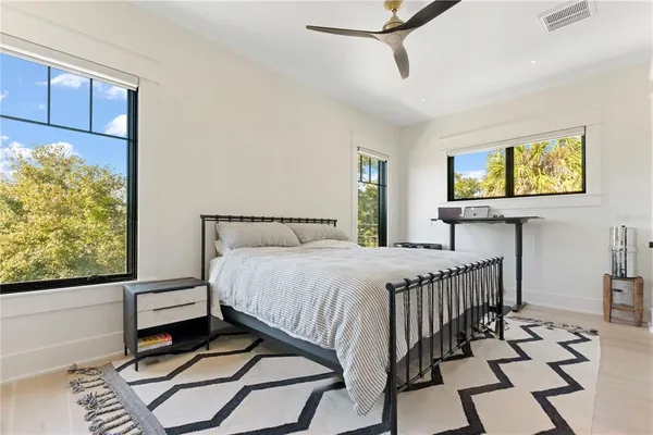 $17,500 | 319 West Frances Avenue, Tampa, FL 33602