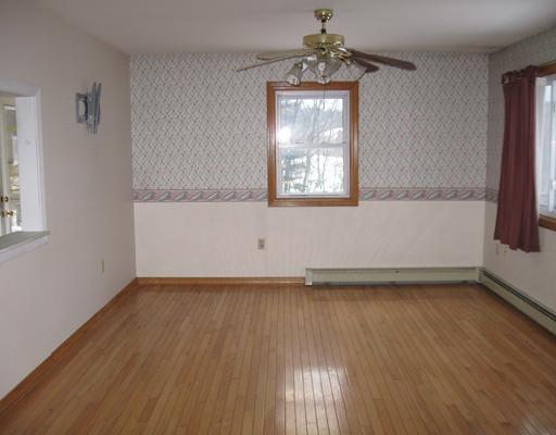 544 Lebanon Road Winterport, ME 04496 - Photo 6 of 11 Living Room.
