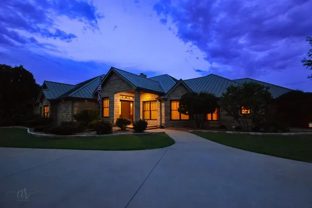 $1,225,000 | 4525 La Hacienda Drive, Abilene, TX 79602