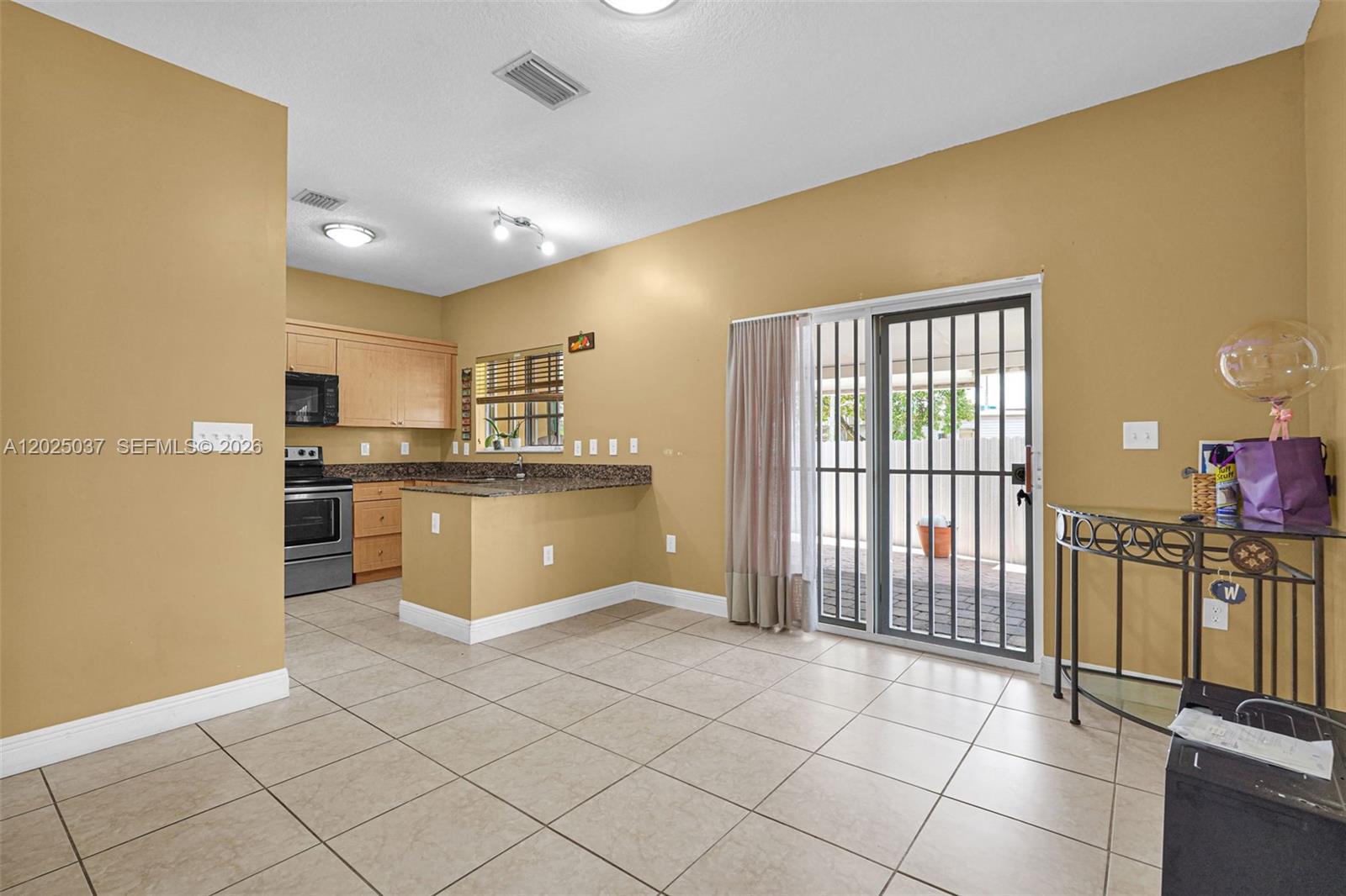 1396 West 30th Street Hialeah, FL 33012 - Photo 27 of 37