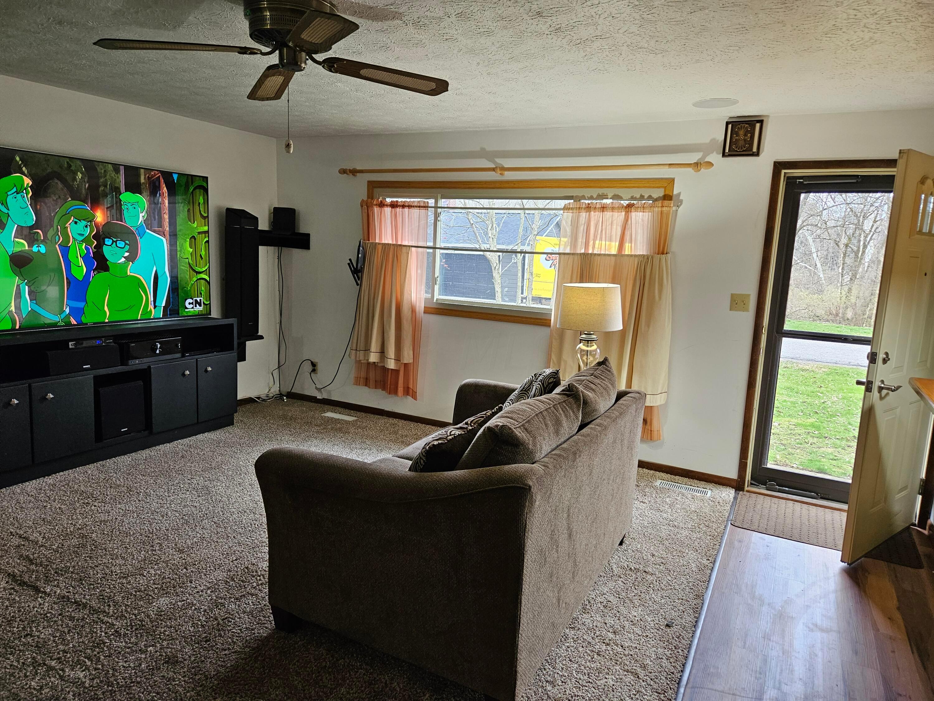 4801 Chapman Road Delaware, OH 43015 - Photo 22 of 51 Chapman Livingroom 2