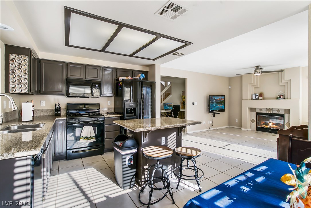 9229 Magic Flower Avenue Las Vegas, NV 89134 - Photo 16 of 40