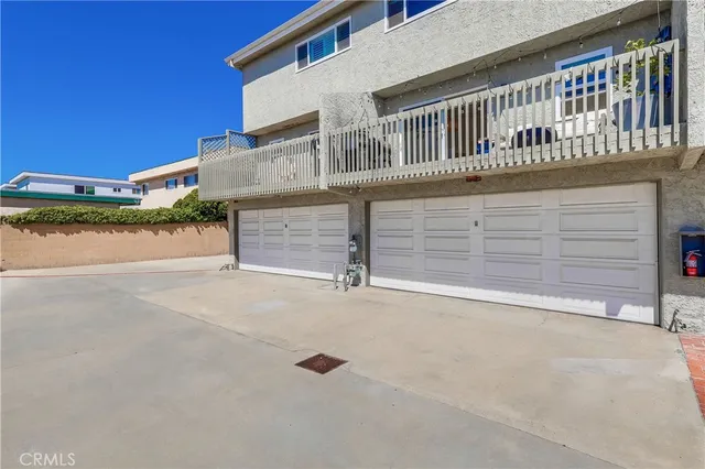 $999,000 | 609 Meyer Lane, Unit 11, Redondo Beach, CA 90278