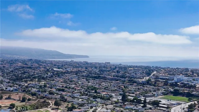 $999,000 | 609 Meyer Lane, Unit 11, Redondo Beach, CA 90278