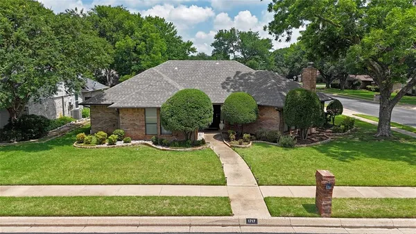 $419,000 | 1717 Cunningham Court, Bedford, TX 76021