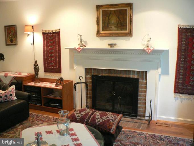 13918 Notley Road Silver Spring, MD 20904 - Photo 5 of 25 Family Room #3