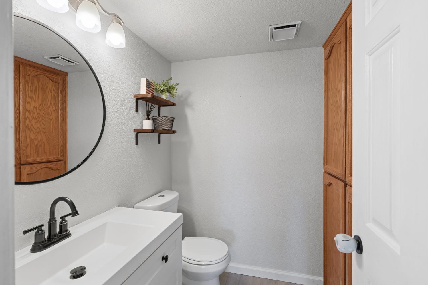 1004 Shasta Avenue Modesto, CA 95358 - Photo 62 of 63