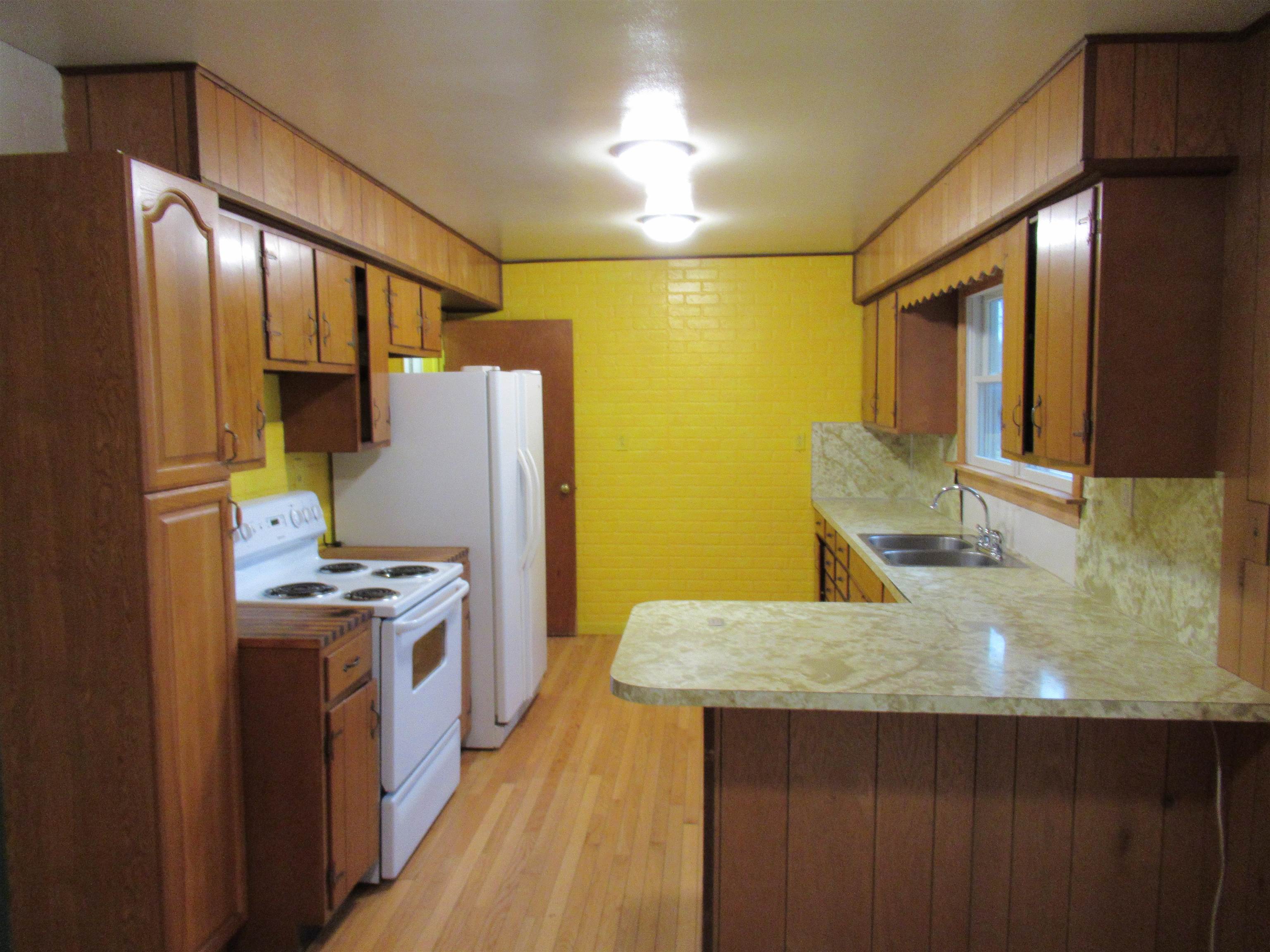 5491 Dillon Road Flushing, MI 48433 - Photo 5 of 35 50104043-4.JPG
