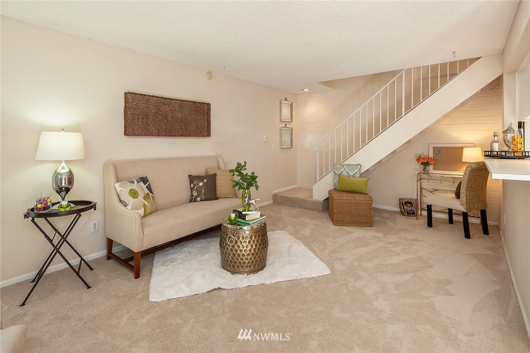 424 214th Street Southwest, Unit 24C Bothell, WA 98021 - Photo 4 of 15