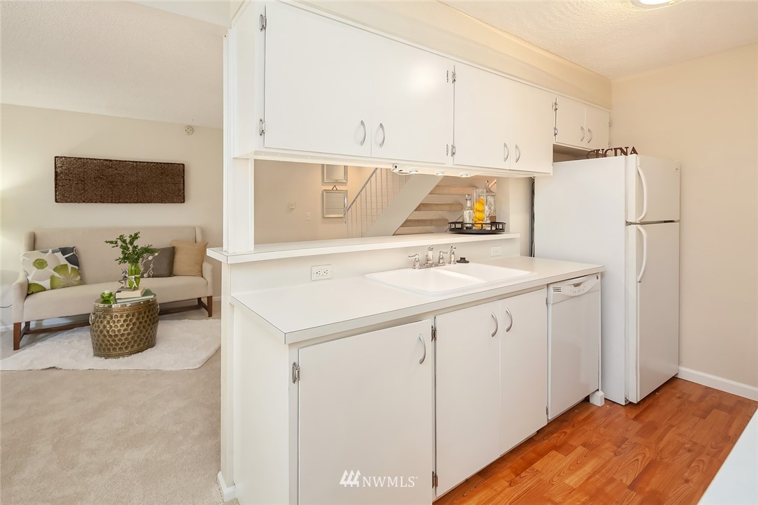 424 214th Street Southwest, Unit 24C Bothell, WA 98021 - Photo 8 of 15