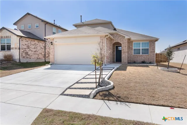$359,999 | 633 Golden Grove Parkway, San Marcos, TX 78666