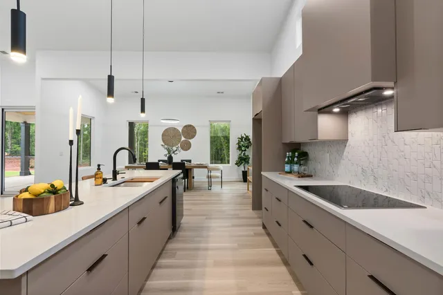 $571,000 | 2021 Blessed Drive, Inman, SC 29349