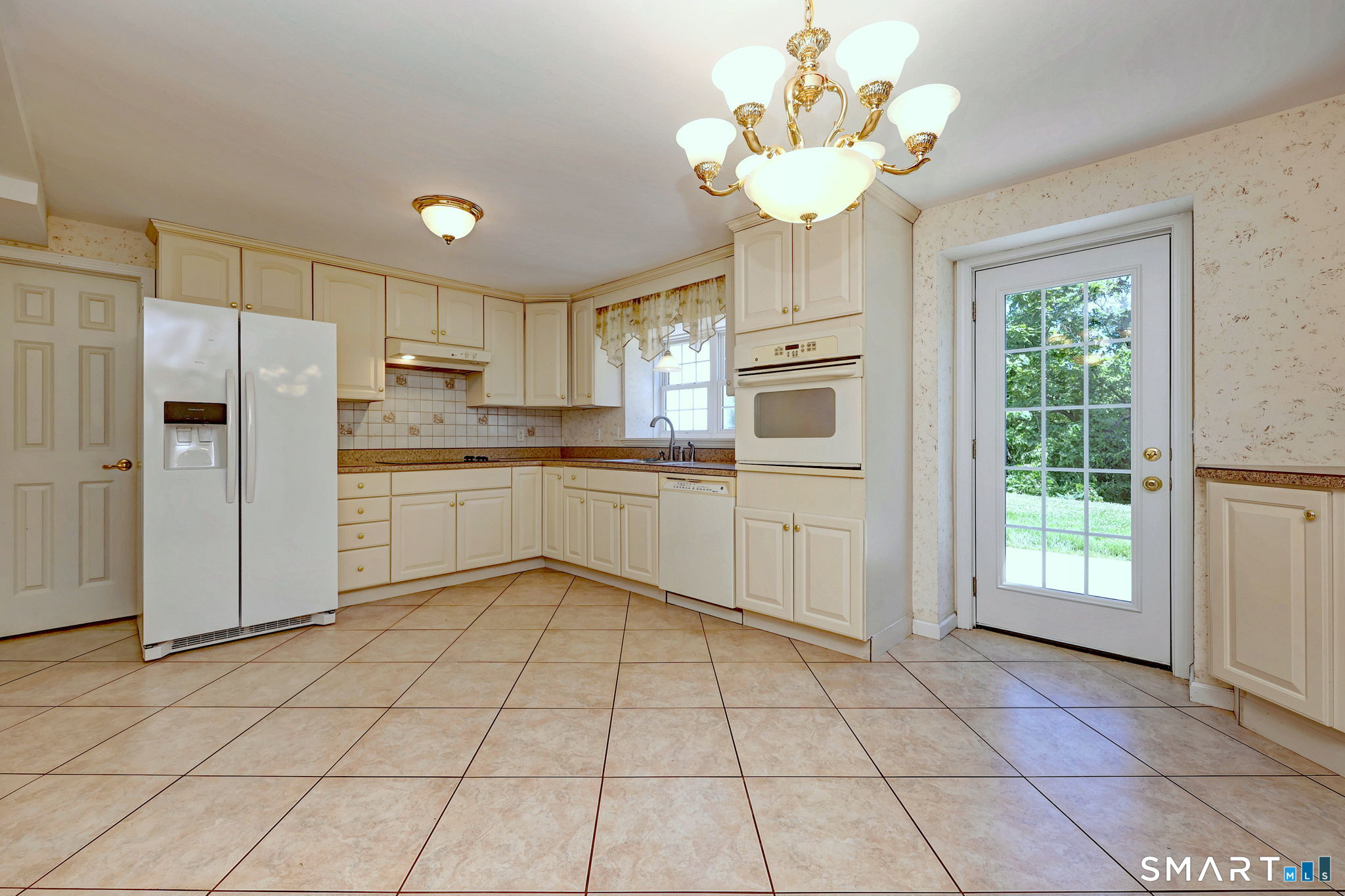 74 Quaker Farms Road Oxford, CT 06478 - Photo 27 of 40