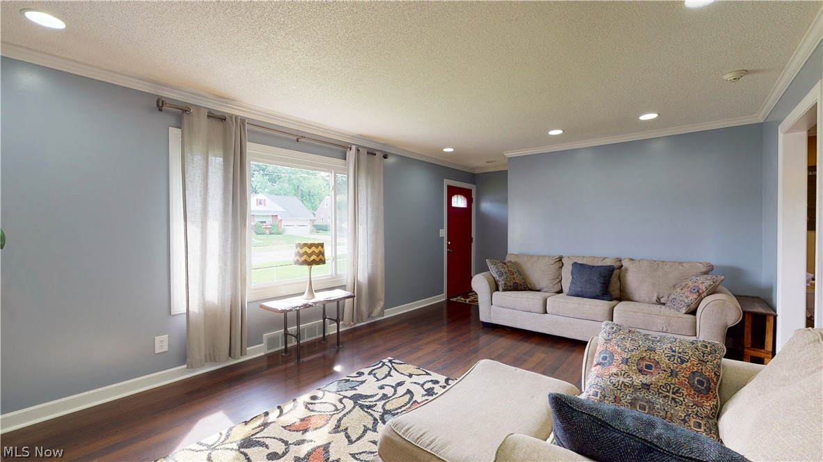 1874 Rush Road Wickliffe, OH 44092 - Photo 14 of 35 Gallery Image 14