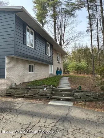 $3,500 | 7 Holly Hills Drive, Woodstock, NY 12498