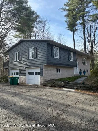 $3,500 | 7 Holly Hills Drive, Woodstock, NY 12498