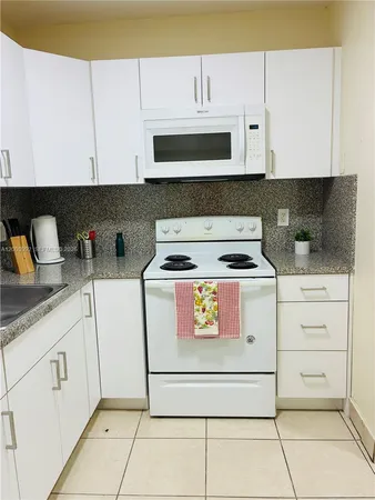 $3,350 | 275 Northwest 190th Street, Miami Gardens, FL 33169