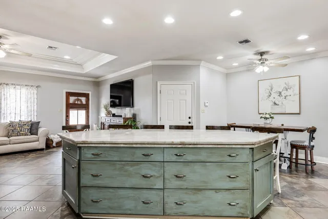 $369,000 | 303 Sylvia Loop, Scott, LA 70583