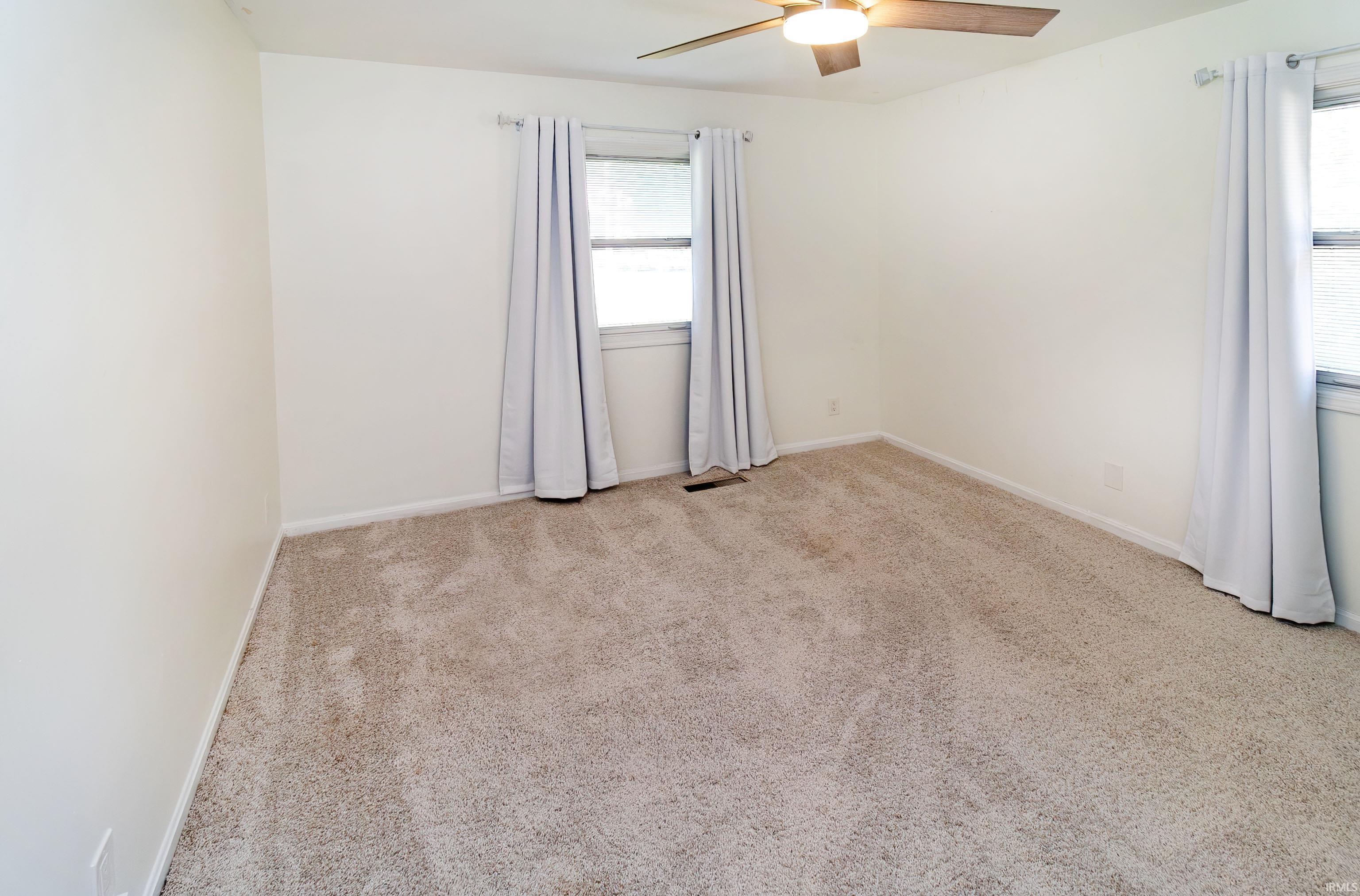 6841 Newburgh Road Evansville, IN 47715 - Photo 20 of 43 Gallery Image 20