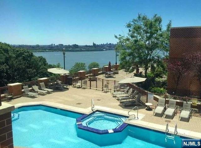 100 Old Palisade Road, Unit 1613 Fort Lee, NJ 07024 - Photo 27 of 35