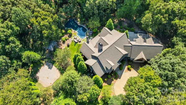 $1,795,000 | 9208 Flying Eagle Lane, Charlotte, NC 28278