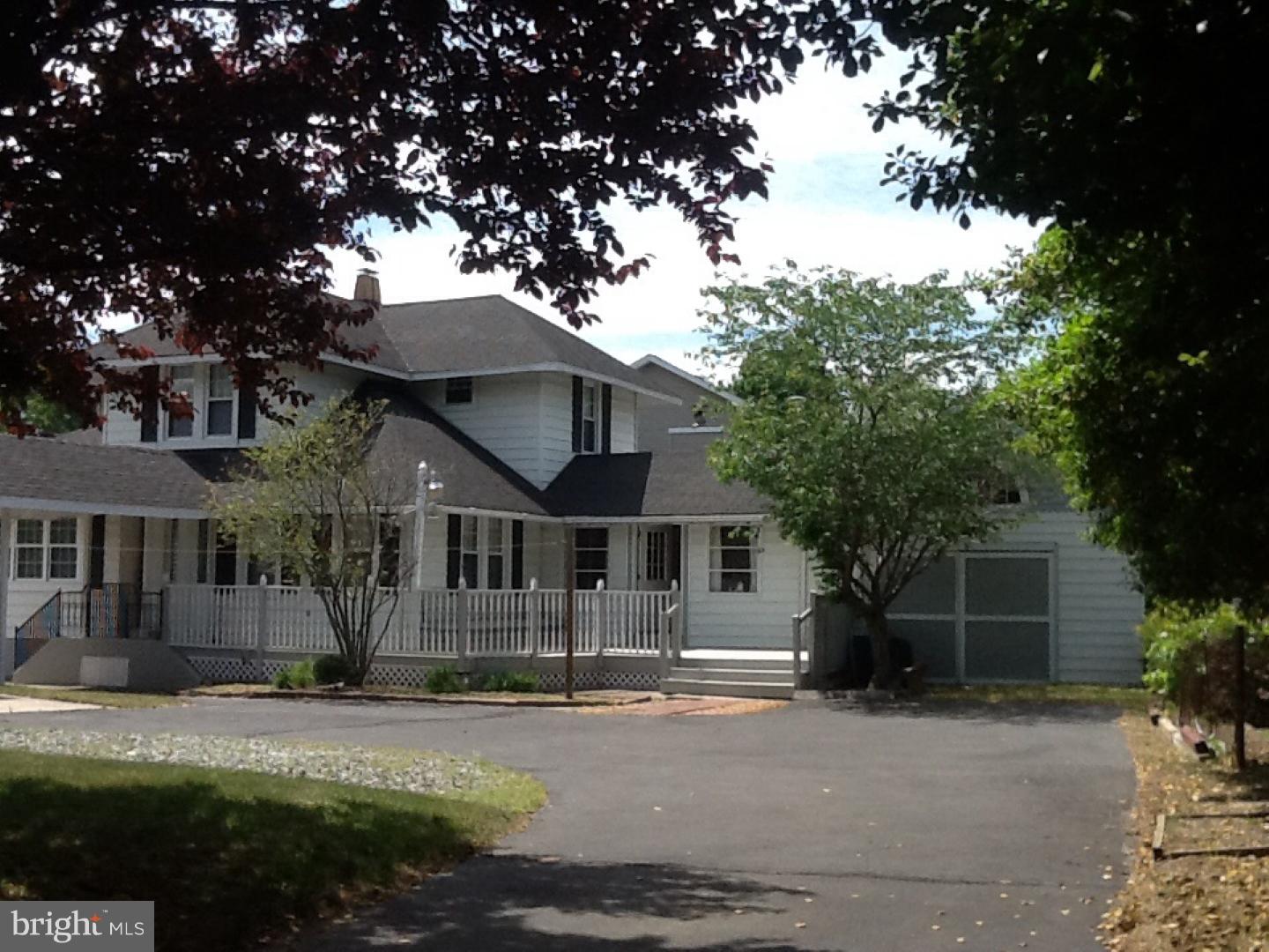 501 Dauphin Street Riverside, NJ 08075 - Photo 2 of 22