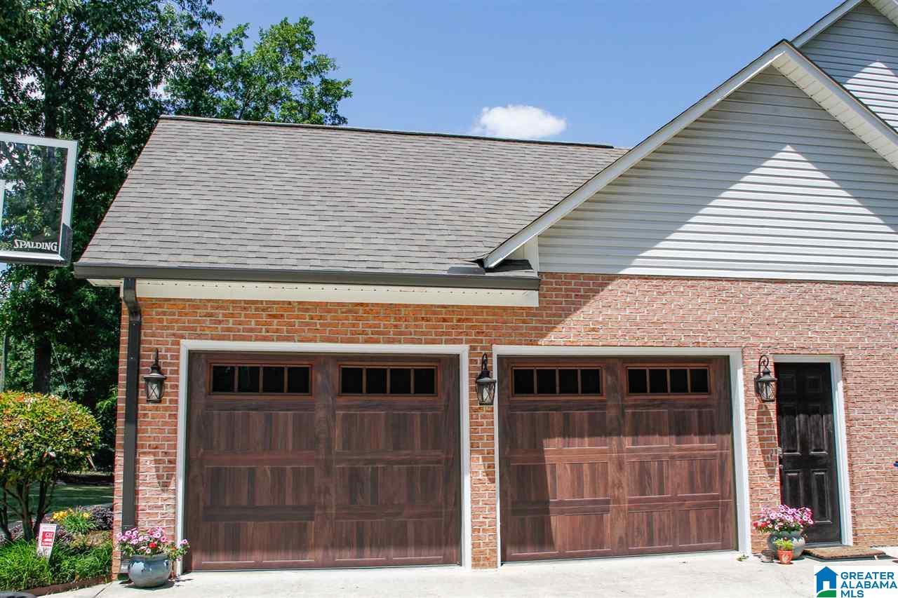 44 Thornwood Road Oxford, AL 36203 - Photo 3 of 50
