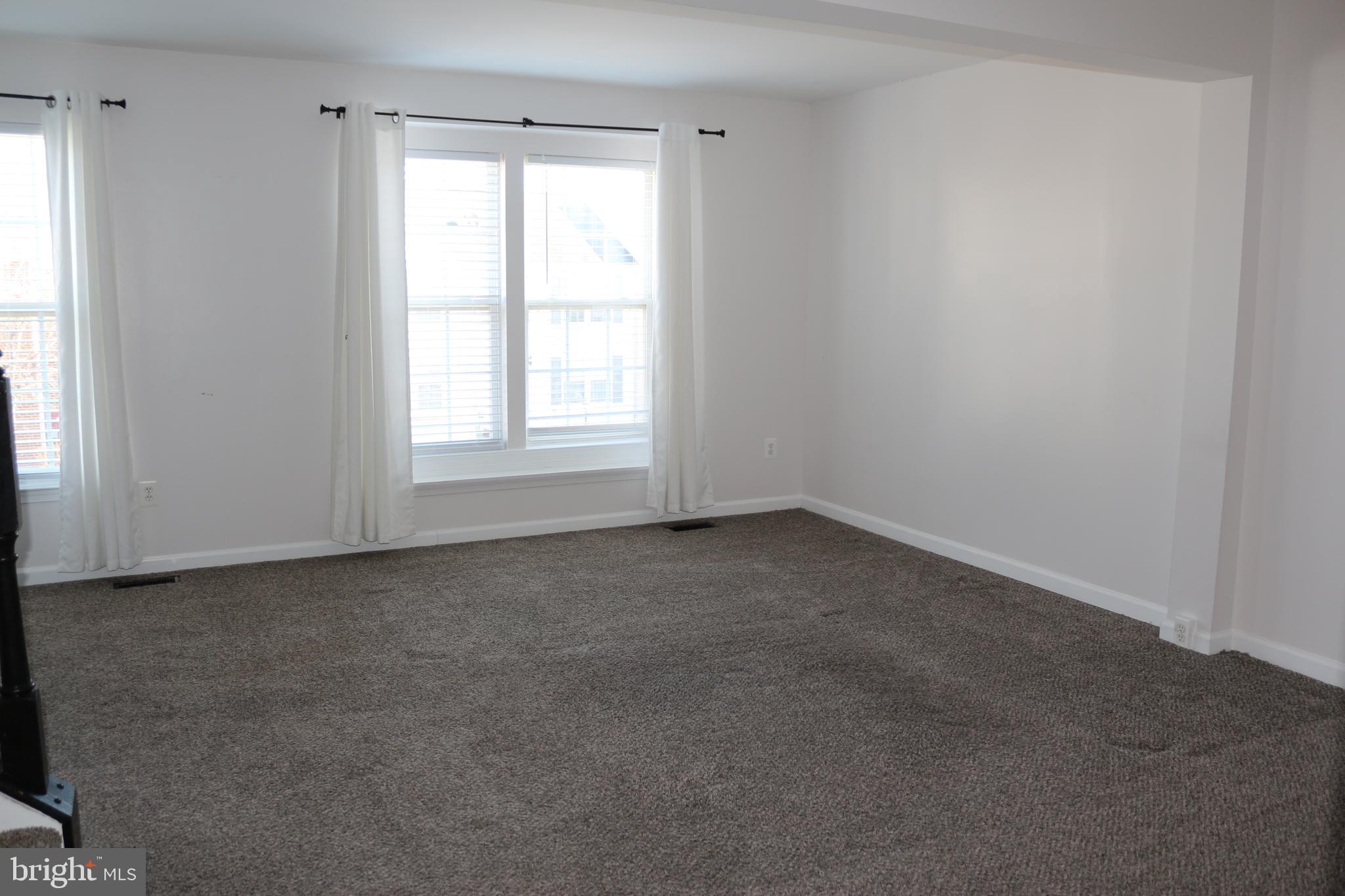 1313 Steed Street Ranson, WV 25438 - Photo 11 of 20 Living Room