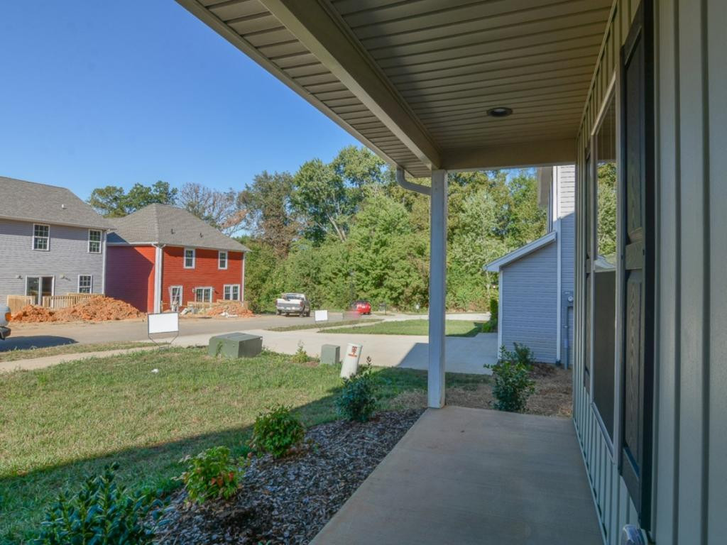 250 Ridge Pointe Johnson City, TN 37604 - Photo 3 of 36 Photo 3